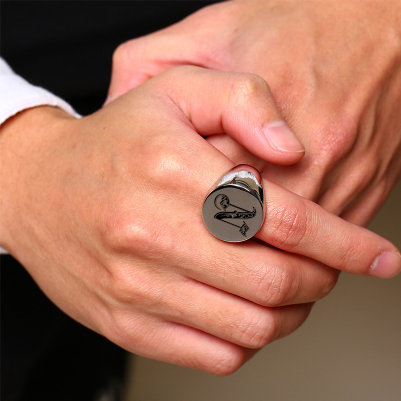 Vnox Stylowy wzór Czcionka Pie – Mens Signet Ring recenzja i cena